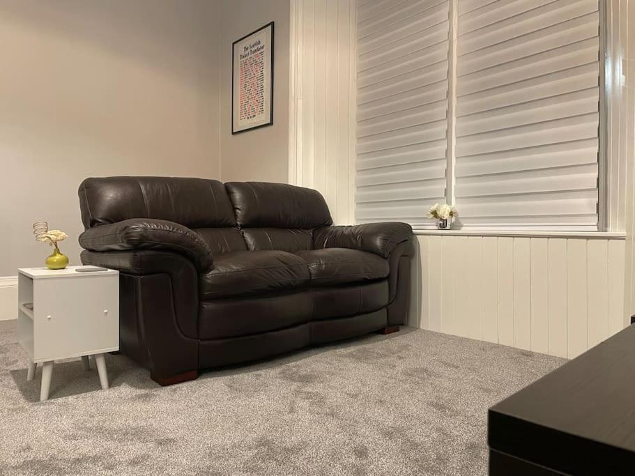 Appartement 5 Minutes From Loch Lomond - Newly Renovated Ground Floor 1-Bed Flat à Bonhill Extérieur photo